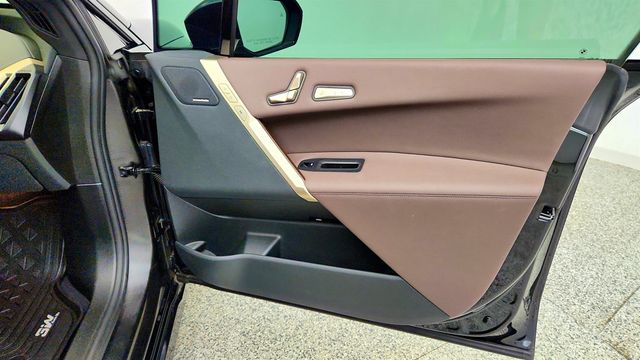 2024 BMW iX xDrive50 SAV w/ Driving Assist Pro, Prem Pkg & Air Suspension - 23038397 - 24