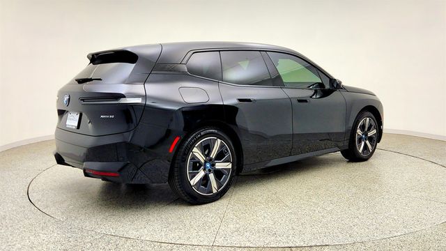 2024 BMW iX xDrive50 SAV w/ Driving Assist Pro, Prem Pkg & Air Suspension - 23038397 - 4
