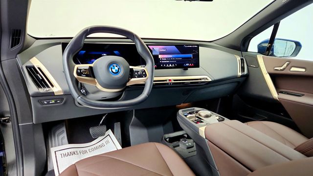 2024 BMW iX xDrive50 SAV with Sport, Driving Assist. Pro. & Convenience Pkgs - 22964004 - 11