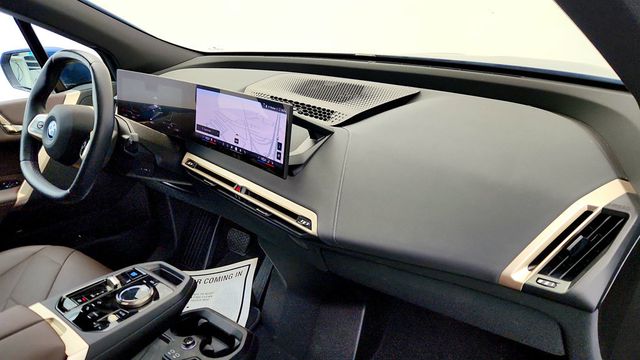 2024 BMW iX xDrive50 SAV with Sport, Driving Assist. Pro. & Convenience Pkgs - 22964004 - 22