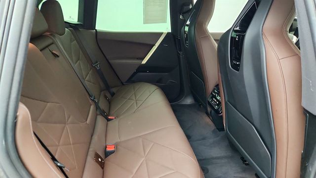2024 BMW iX xDrive50 SAV w/ Premium, Sport & Driving Assistance Pro. Pkgs - 23011369 - 21