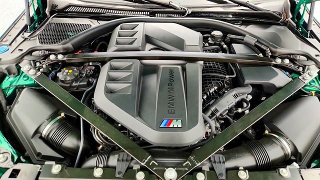 2024 BMW M4 Competition xDrive Coupe w/ Full Merino Leather, Driving Assist. - 22962856 - 28