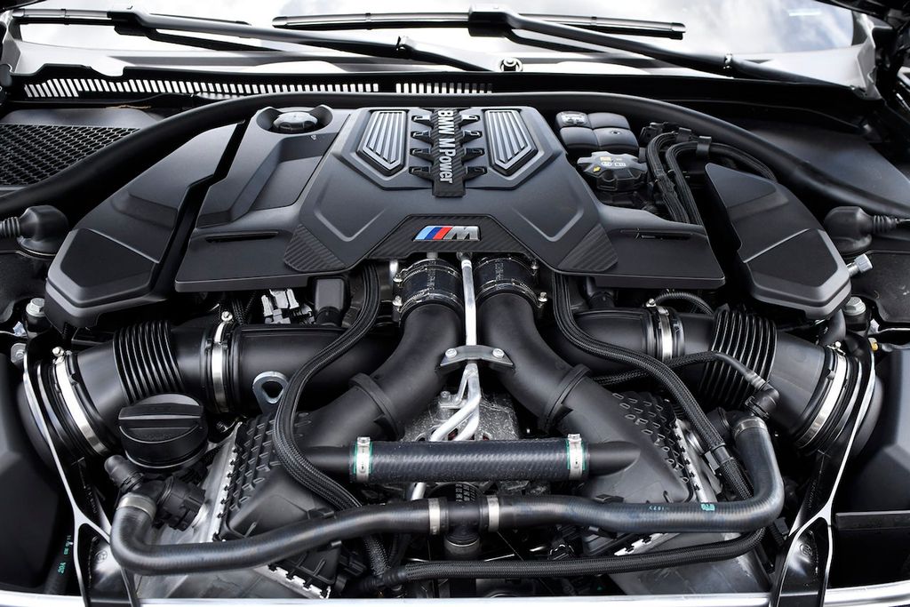 2024 BMW M8 Competition - 22529120 - 30