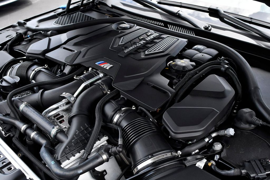 2024 BMW M8 Competition - 22529120 - 32