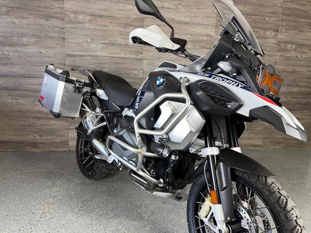 2024 BMW R 1250 GS Adventure One Owner! - 23037459 - 9