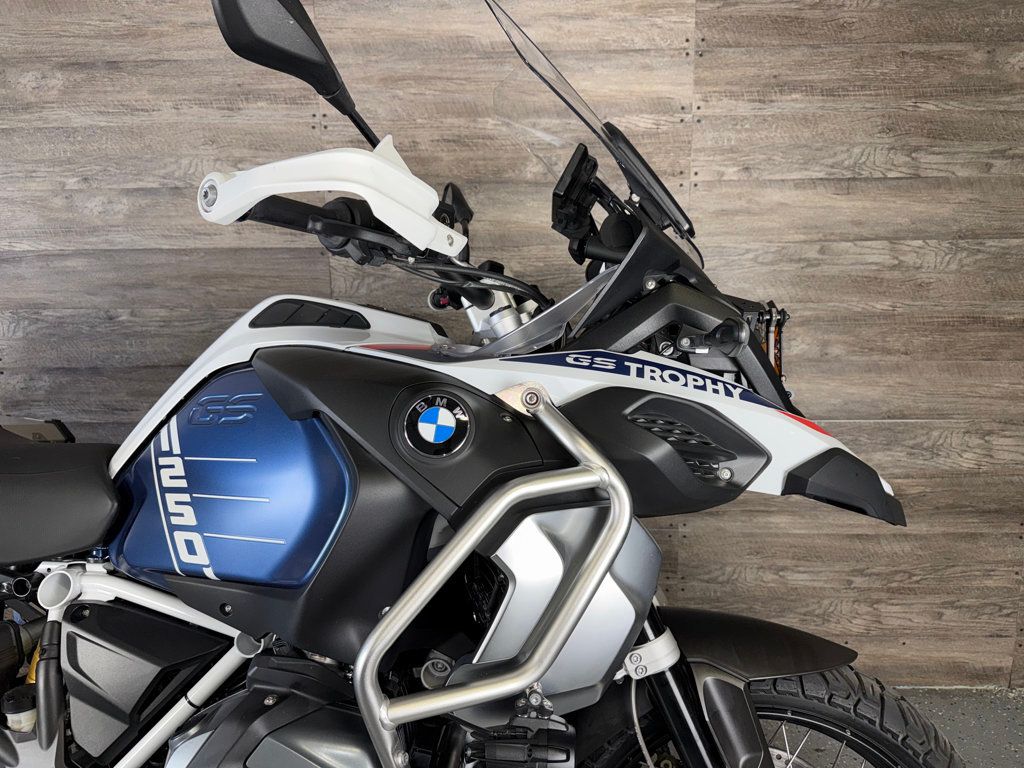 2024 BMW R 1250 GS Adventure One Owner! - 23037459 - 3