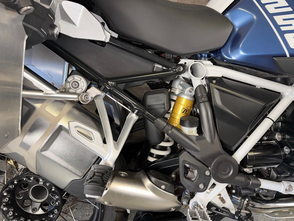 2024 BMW R 1250 GS Adventure One Owner! - 23037459 - 6
