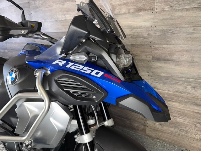 2024 BMW R 1250 GS Adventure One Owner! - 23037516 - 5
