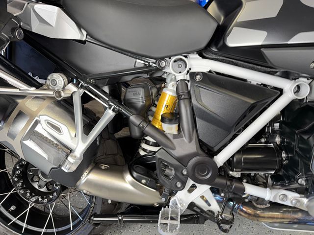 2024 BMW R 1250 GS Adventure One Owner! - 23037516 - 6