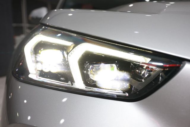 2024 BMW X1 xDrive28i Sports Activity Vehicle - 22982138 - 31