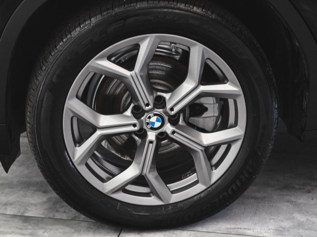 BMW X3 photo 7