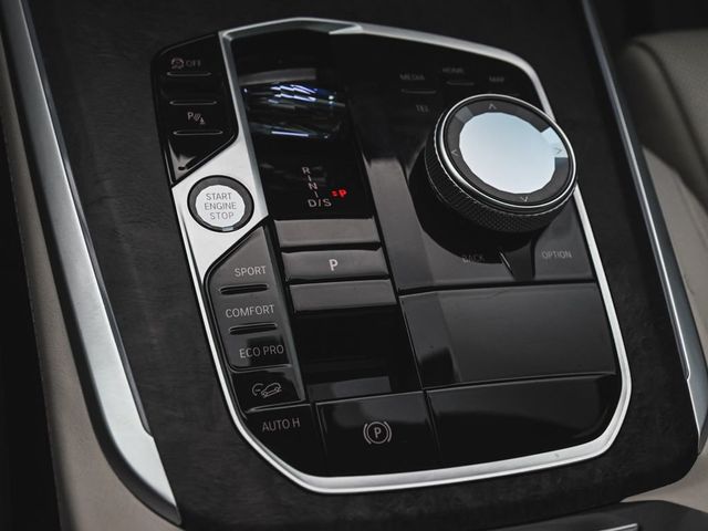 2024 BMW X5 M60i - 23021054 - 32