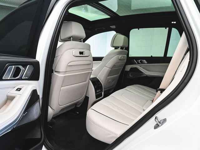 2024 BMW X5 M60i - 23021054 - 35