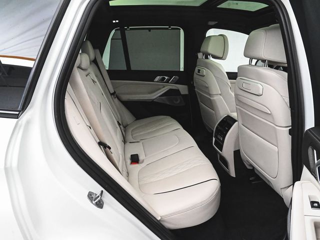 2024 BMW X5 M60i - 23021054 - 36