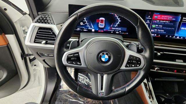 2024 BMW X5 M60i SAV w/ Extended Merino Leather, 22'' Wheels & Trailer Hitch - 22951804 - 12