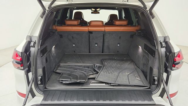2024 BMW X5 M60i SAV w/ Extended Merino Leather, 22'' Wheels & Trailer Hitch - 22951804 - 21