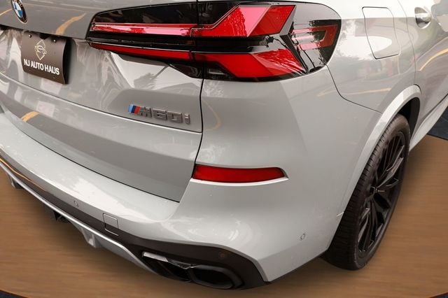 2024 BMW X5 M60i Sports Activity Vehicle - 23047055 - 9