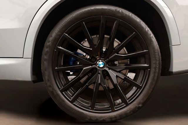 2024 BMW X5 M60i Sports Activity Vehicle - 23047055 - 18
