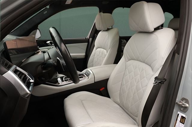 2024 BMW X5 M60i Sports Activity Vehicle - 23047055 - 1