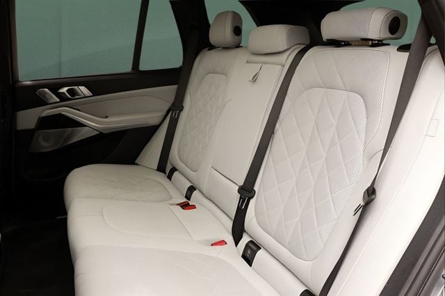 2024 BMW X5 M60i Sports Activity Vehicle - 23047055 - 21