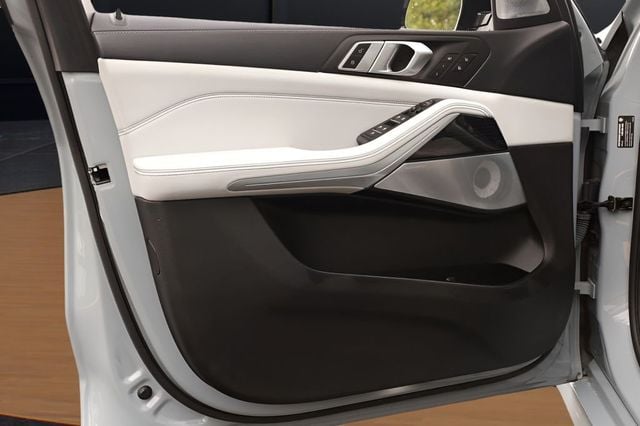 2024 BMW X5 M60i Sports Activity Vehicle - 23047055 - 30