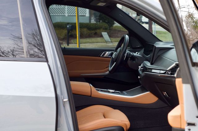 2024 BMW X5 MSRP$99495/M-60/V8/DrivingAssistanceProPkg/M-SportProPkg/NAV - 22978341 - 40