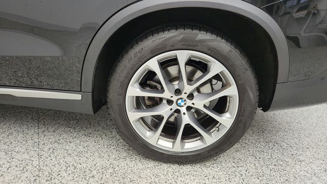 2024 BMW X5 xDrive40i SAV w/ Premium Package & Parking Assistance Package - 23044581 - 8