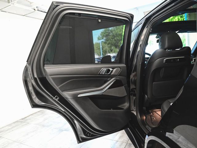 2024 BMW X5 xDrive50e - 23063620 - 11
