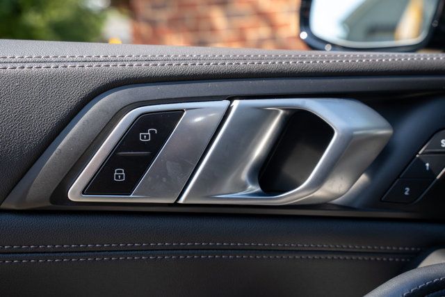 2024 BMW X6 MSRP$108335/M-60i/DrivingAssistanceProPkg/M-SportProPkg/HeadsUp - 23039445 - 32
