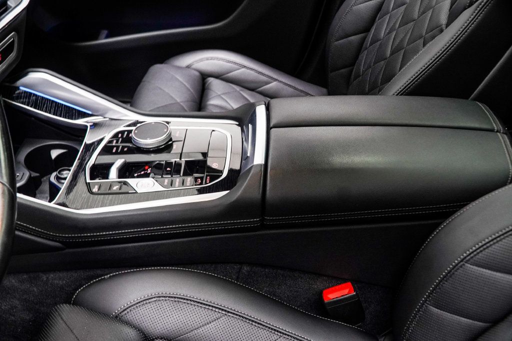 BMW X6 photo 24