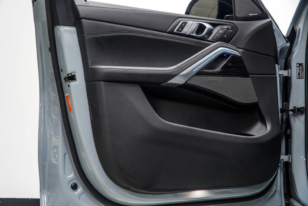 BMW X6 photo 43