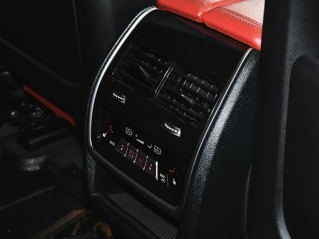 2024 BMW X6 M Base - 22956216 - 76