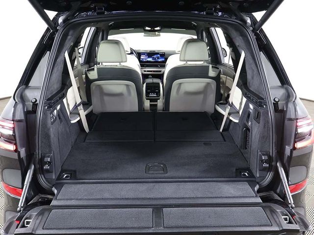2024 BMW X7 ALPINA XB7 Sports Activity Vehicle - 23053959 - 24