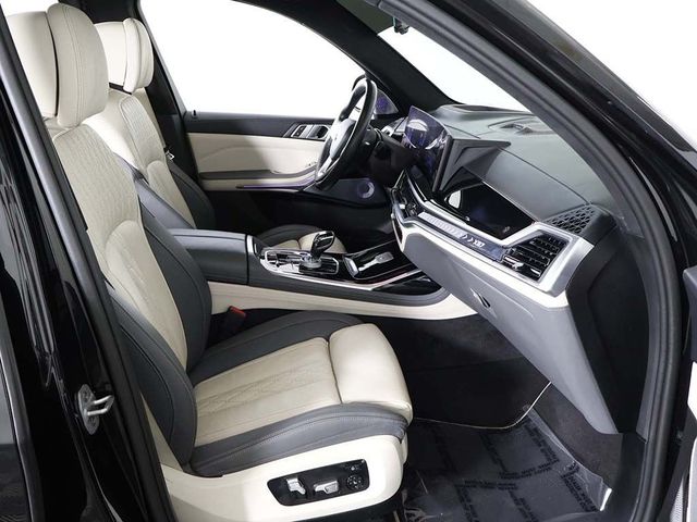 2024 BMW X7 ALPINA XB7 Sports Activity Vehicle - 23053959 - 38