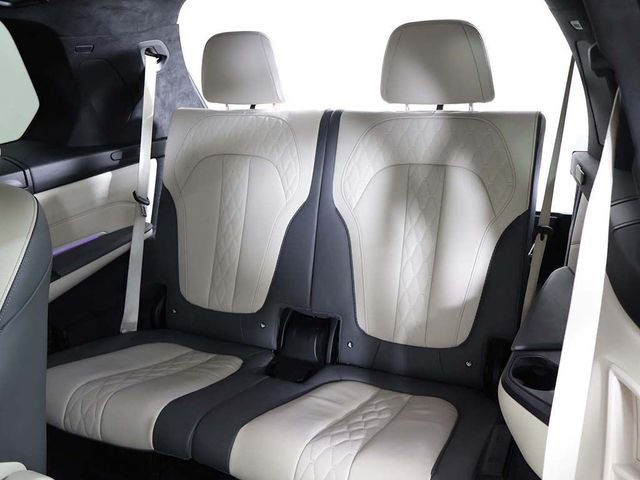 2024 BMW X7 ALPINA XB7 Sports Activity Vehicle - 23053959 - 44