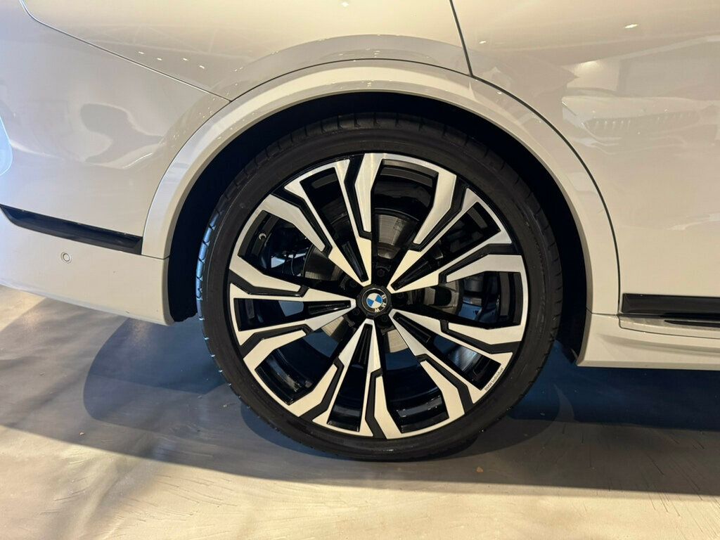 2024 BMW X7 AWD/M SportPkg/DriveAssistProPkg/ExecPkg/Htd&CldMassageSts/NAV - 22933512 - 32