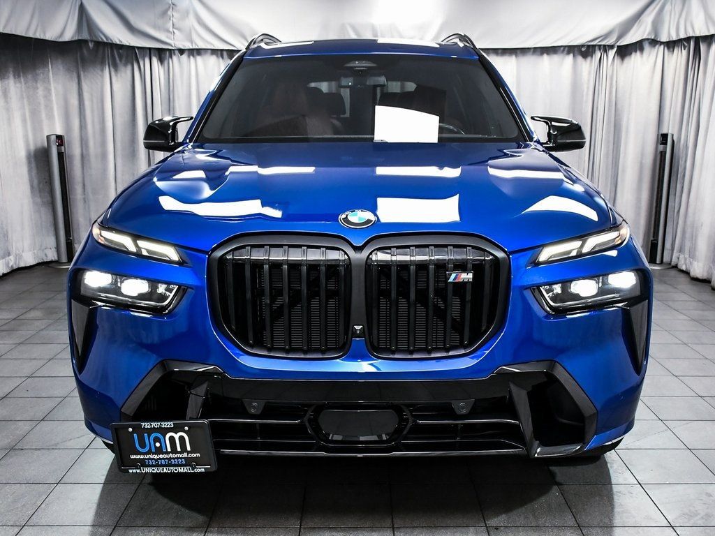 2024 Bmw X7 M60i photo 2