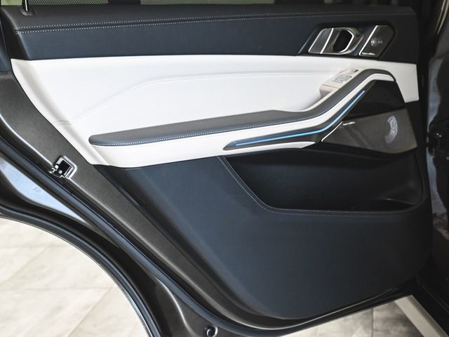 2024 BMW X7 M60i - 23021807 - 15