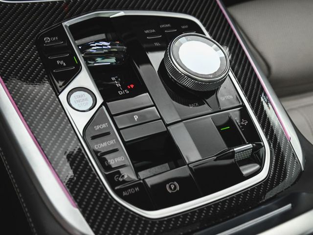 2024 BMW X7 M60i - 23021807 - 37