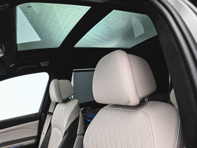 2024 BMW X7 M60i - 23021807 - 40