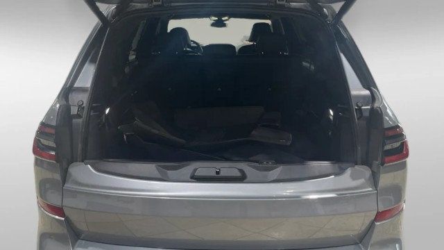 2024 BMW X7 M60i Sports Activity Vehicle - 23061996 - 9