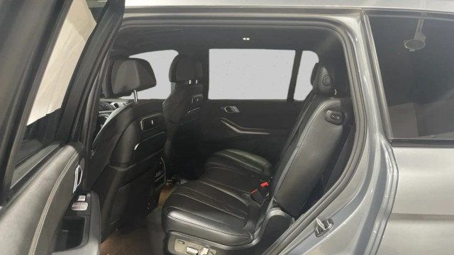 2024 BMW X7 M60i Sports Activity Vehicle - 23061996 - 17
