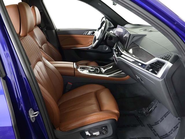 2024 BMW X7 M60i Sports Activity Vehicle - 22976030 - 38