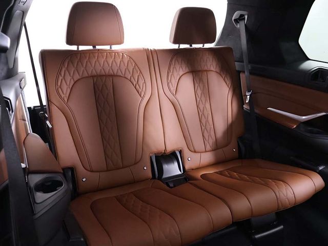 2024 BMW X7 M60i Sports Activity Vehicle - 22976030 - 46