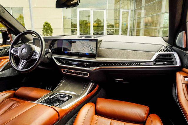 2024 BMW X7 M60i Sports Activity Vehicle - 23078247 - 17