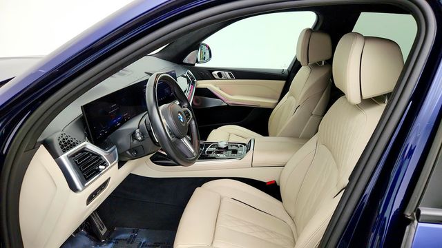 2024 BMW X7 M60i Sports Activity Vehicle - 23094607 - 19