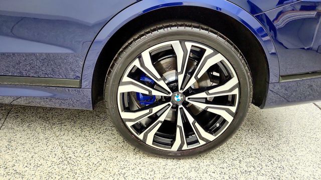 2024 BMW X7 M60i Sports Activity Vehicle - 23094607 - 8