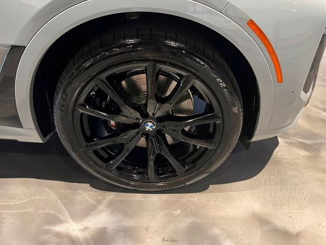 2024 BMW X7 M SportPkg/M SportProPkg/CaptainsChairs/PremiumPkg/ParkAssistPkg - 23022646 - 12