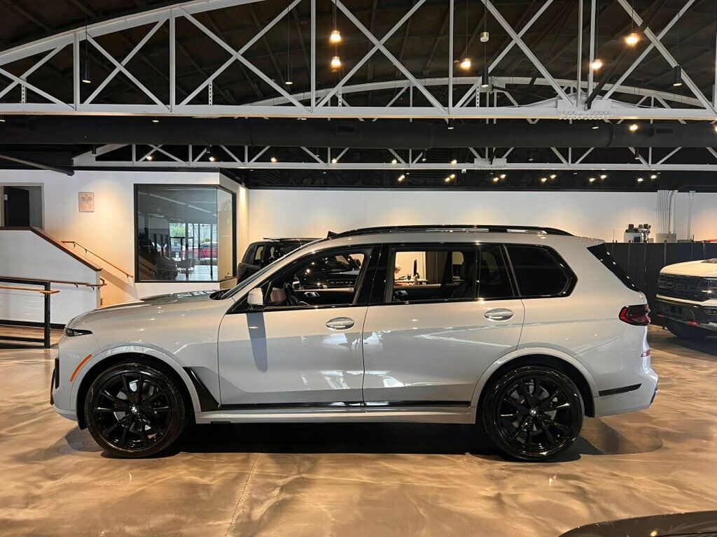 2024 BMW X7 M SportPkg/M SportProPkg/CaptainsChairs/PremiumPkg/ParkAssistPkg - 23022646 - 1