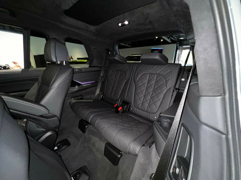 2024 BMW X7 M SportPkg/M SportProPkg/CaptainsChairs/PremiumPkg/ParkAssistPkg - 23022646 - 24